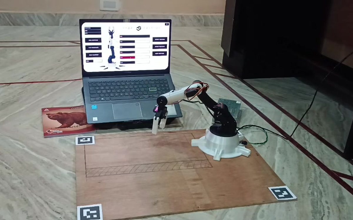 Vision-Guided Robotic Arm